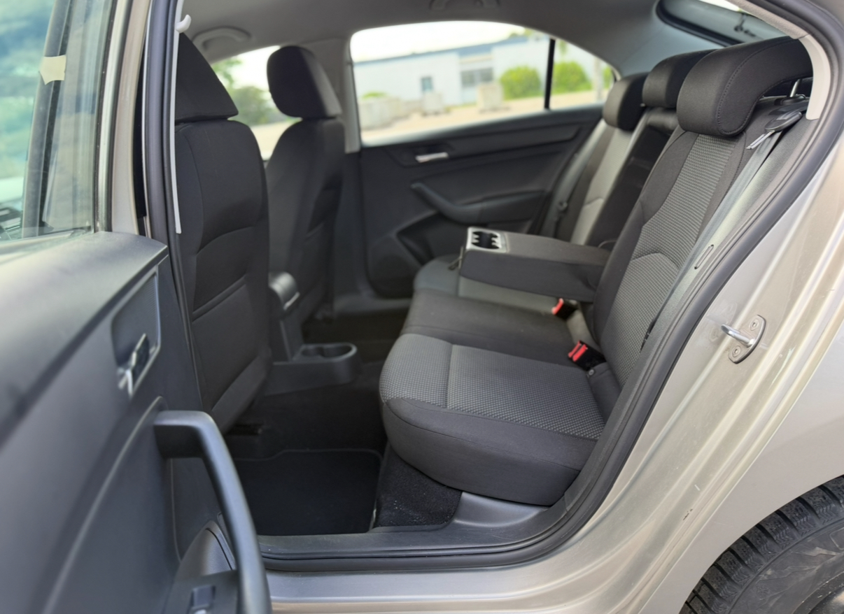 Seat Toledo billede 8 hos AutoNord ApS i Egå ved Aarhus