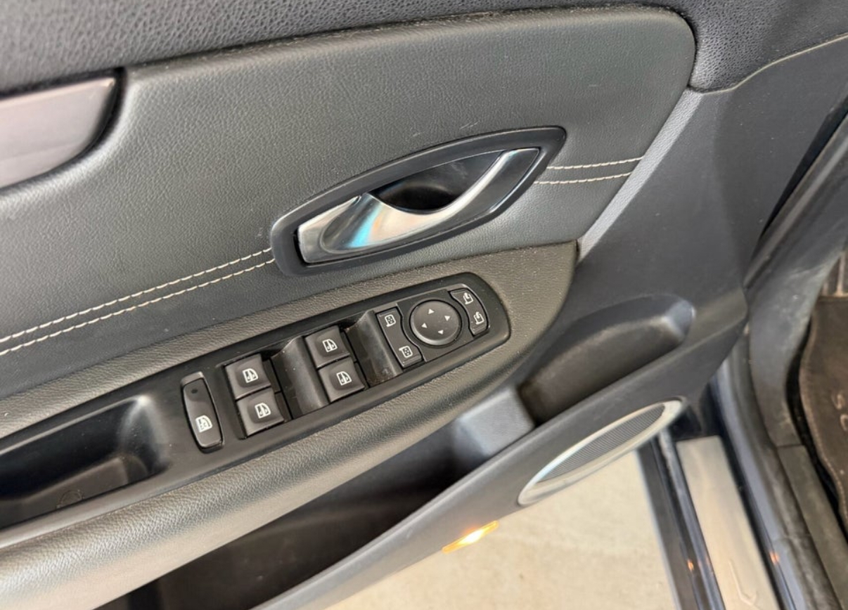 Renault scenic billede 8 hos AutoNord ApS i Egå ved Aarhus